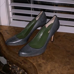 Classic Grey Pump